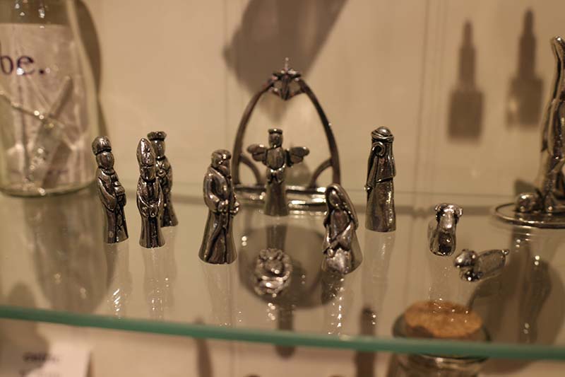 Pewter Crèche