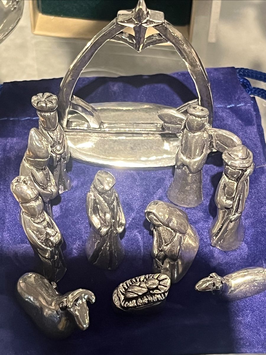 11 piece pewter nativity set